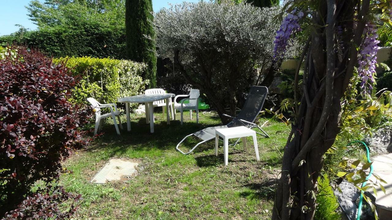 Les Chevrefeuilles Daire Manosque Dış mekan fotoğraf